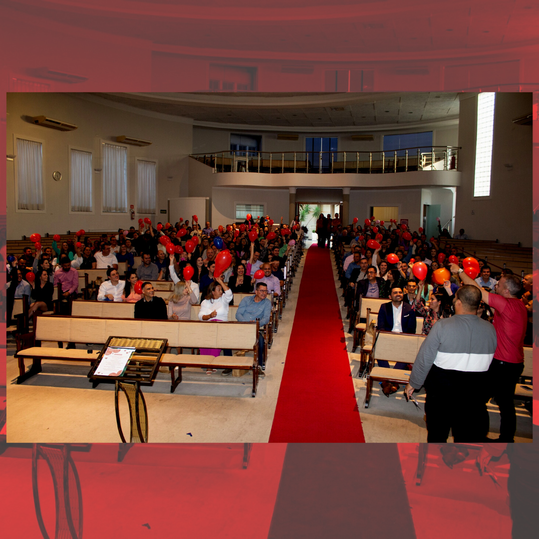 Cerca de 127 casais participam de evento com tema “Sempre vale a pena” em Fernandópolis (SP)