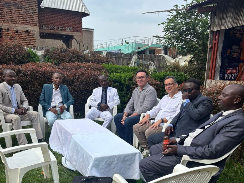 Pastores que conheceram Igreja Adventista da Promessa pela internet são visitados no Burundi